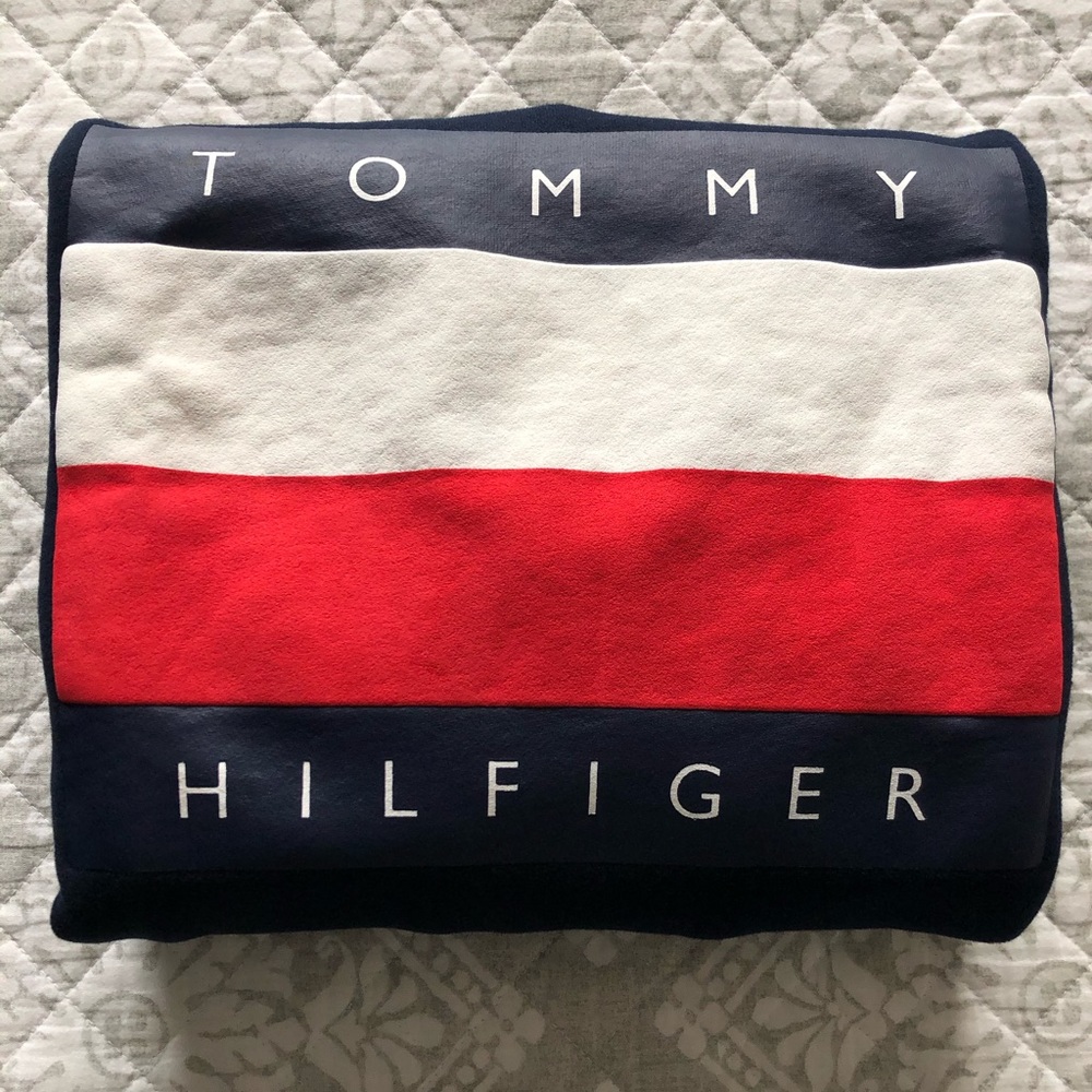 Tommy Hilfiger Logo Sweatshirt
